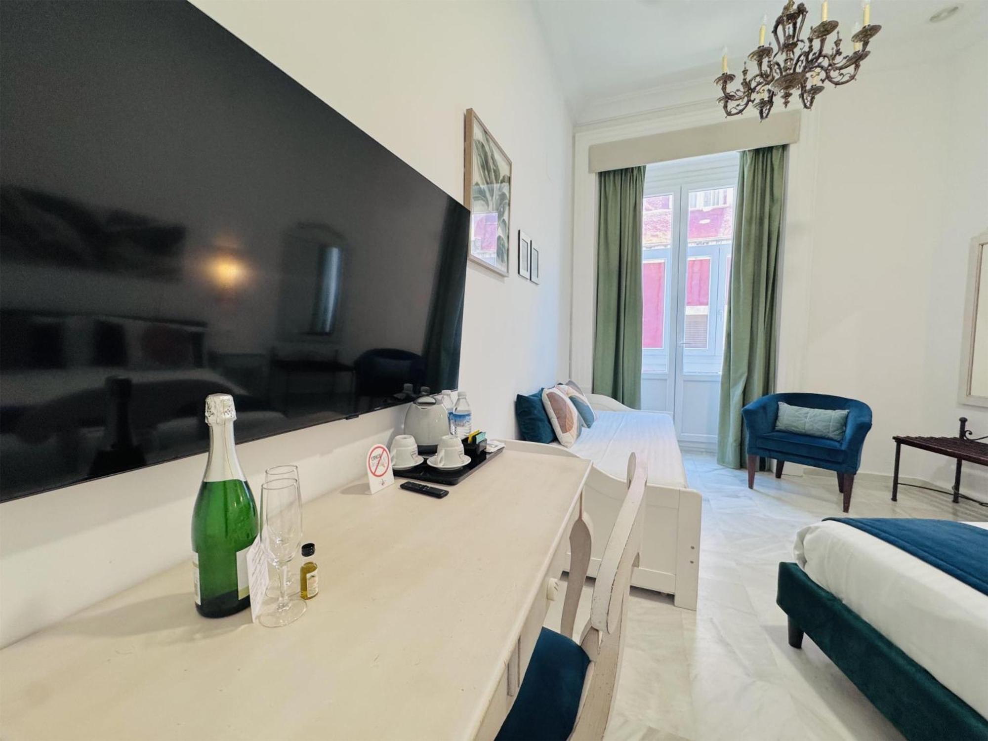 Hotel Cortes De 3*